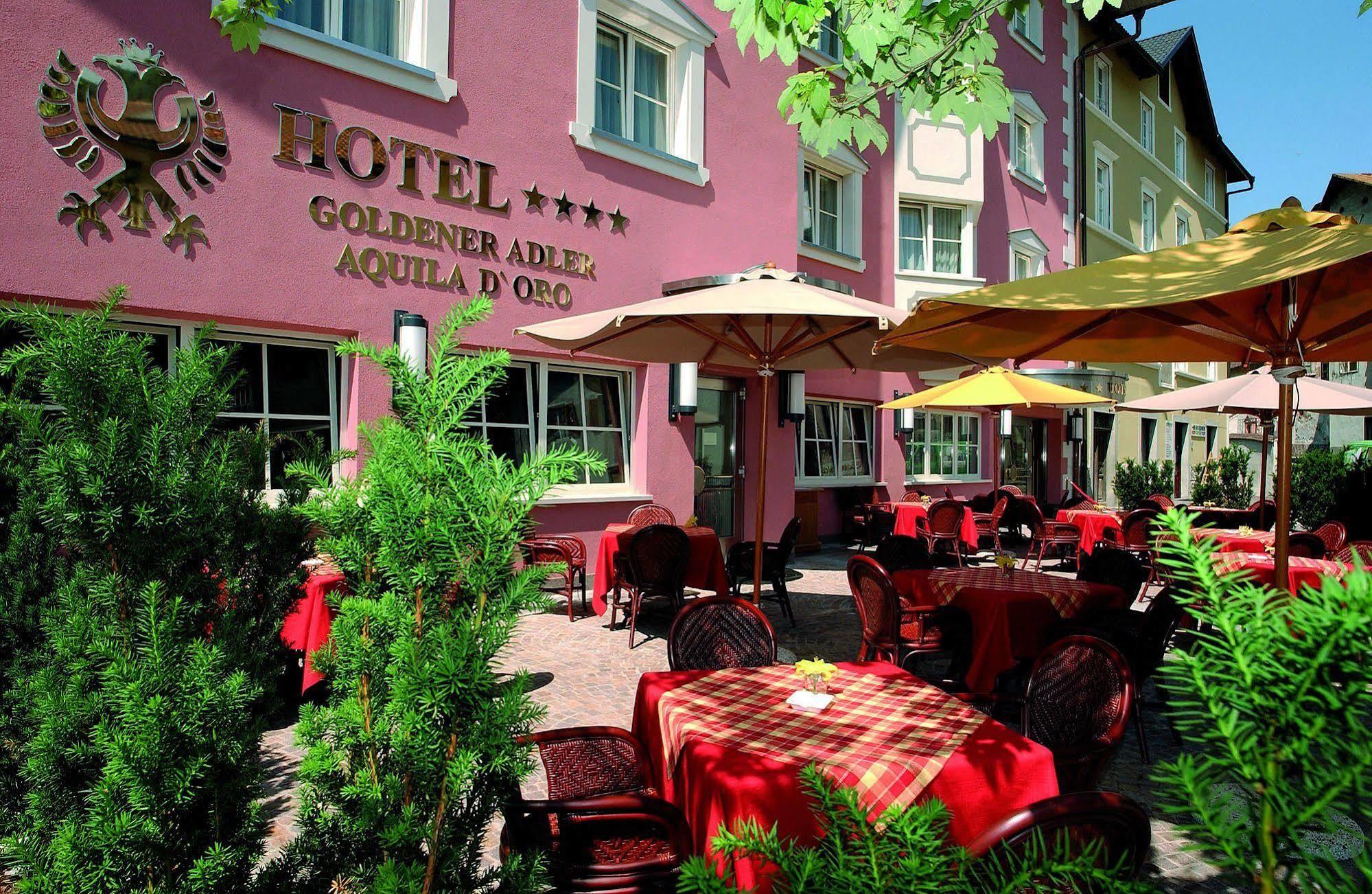 Cityhotel Goldener Adler B&B Klausen Exterior foto